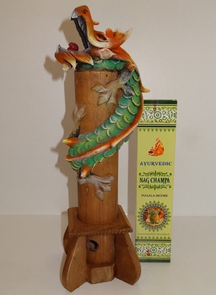 GroeneDraakWierookbranderMetAyurvedicNagChampa_600_439