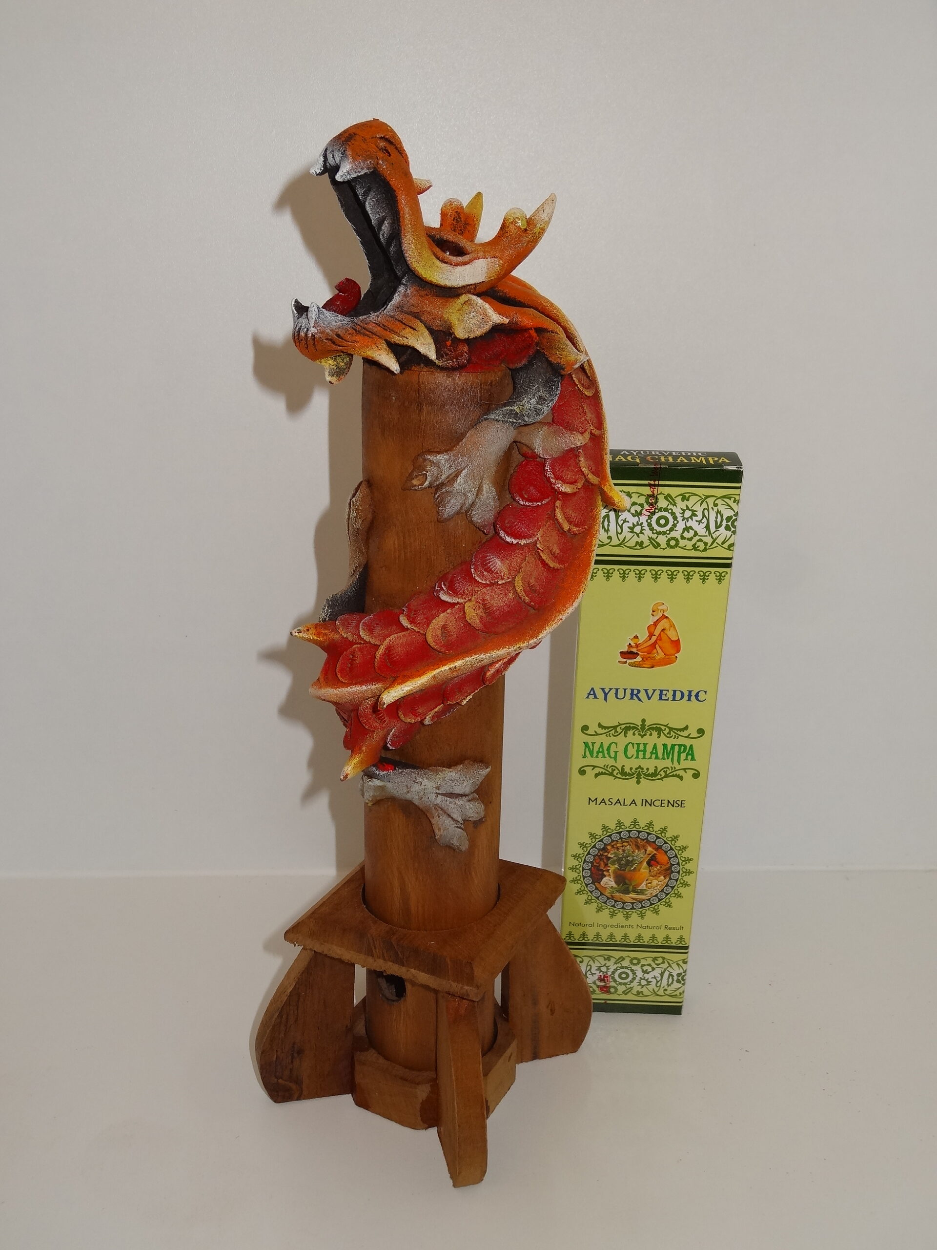 RodeDraakWierookbranderMetAyurvedicNagChampa